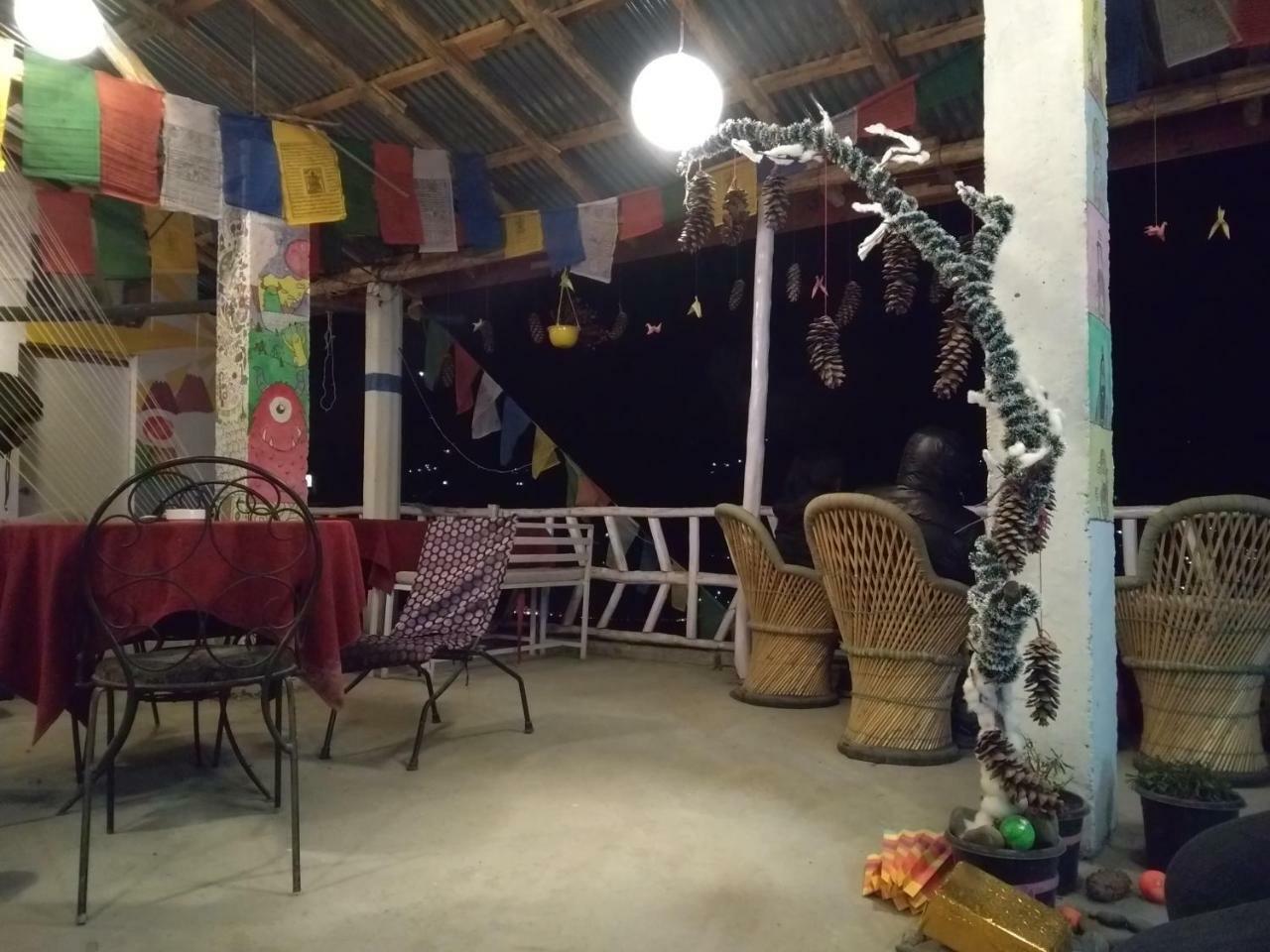 Bros Hostel Manali Eksteriør billede