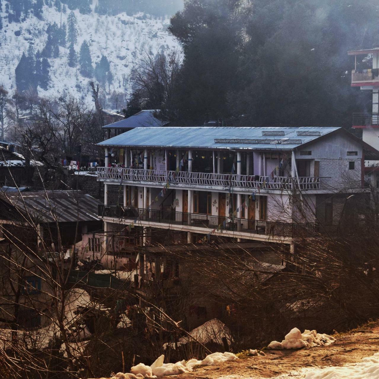 Bros Hostel Manali Eksteriør billede